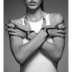 Entrenue Harness & Strappy Lingerie Bijoux Indiscrets Maze Hand Bracelet Harness