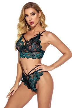 Julbie.com Contrast Daisy Bra Set